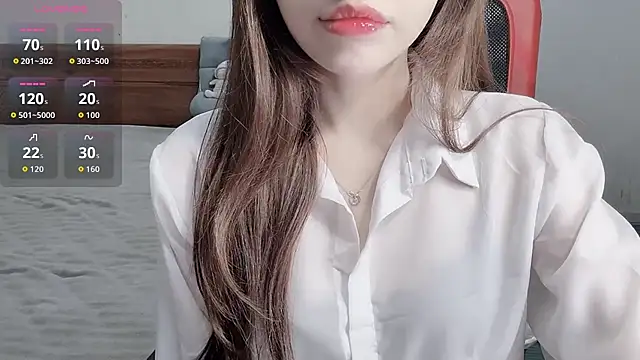 Snapshot of TrinhH_Nabbi chatting on 11/15/25, 12:23 TrinhH Nabbi online show from 11/15/25, 12:23