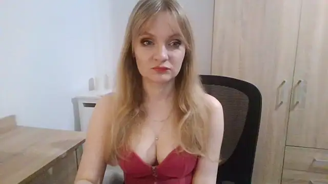 AlmaHoney online show from 10/15/25, 08:31