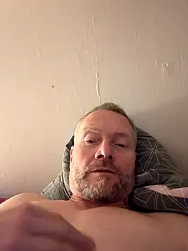 Snapshot of Rockburg chatting on 11/24/25, 03:17 Rockburg online show from 11/24/25, 03:17