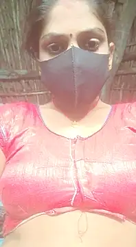 Snapshot of haymona chatting on 03/05/25, 10:21 haymona online show from 03/05/25, 10:21