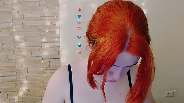 Snapshot of Sun_Alexia chatting on 02/01/25, 04:35 Sun Alexia online show from 02/01/25, 04:35