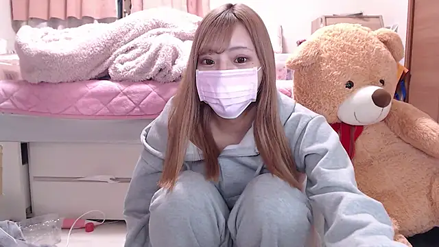Snapshot of _chanMOMO_ chatting on 12/30/24, 03:46 chanMOMO online show from 12/30/24, 03:46