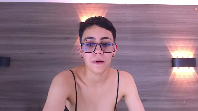 Cutie Shy  online show from 02/01/25, 01:44