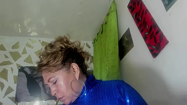 Snapshot of Kazsandraa chatting on 11/09/25, 10:19 Kazsandraa online show from 11/09/25, 10:19