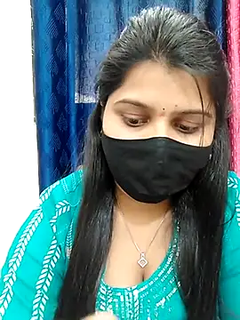 Snapshot of Hotty-simran chatting on 02/26/25, 08:37 Hotty-simran online show from 02/26/25, 08:37