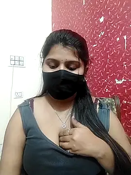 Snapshot of Hotty-simran chatting on 03/04/25, 04:49 Hotty-simran online show from 03/04/25, 04:49