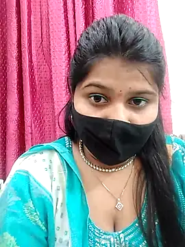 Snapshot of Hotty-simran chatting on 03/12/25, 05:13 Hotty-simran online show from 03/12/25, 05:13