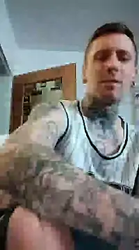 Snapshot of Schabernack1990 chatting on 01/07/25, 02:31 Schabernack1990 online show from 01/07/25, 02:31