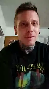 Snapshot of Schabernack1990 chatting on 01/28/25, 02:11 Schabernack1990 online show from 01/28/25, 02:11