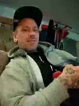 Snapshot of Schabernack1990 chatting on 03/17/25, 01:57 Schabernack1990 online show from 03/17/25, 01:57