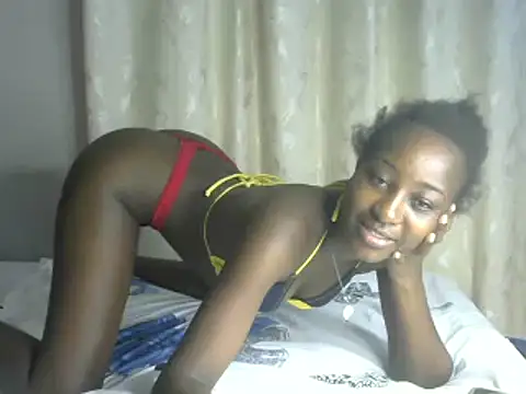 Snapshot of Naughty_petyte chatting on 02/08/25, 03:30 Naughty petyte online show from 02/08/25, 03:30