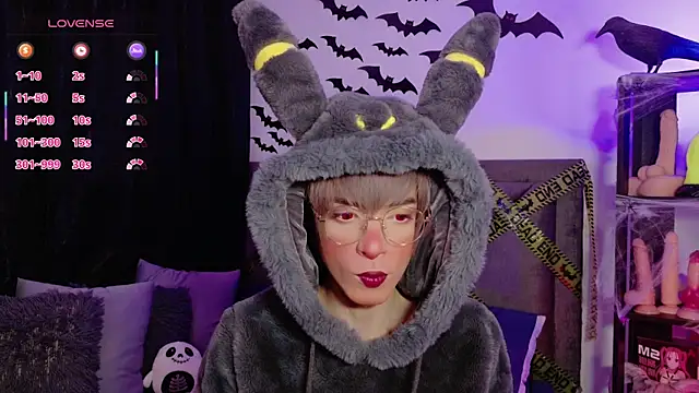 Snapshot of Sammy_Russell chatting on 11/01/25, 09:55 Sammy Russell online show from 11/01/25, 09:55