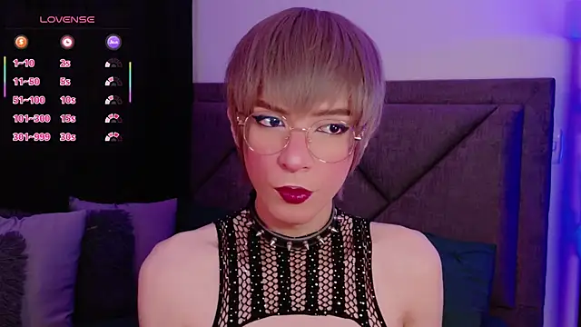 Snapshot of Sammy_Russell chatting on 11/21/25, 07:29 Sammy Russell online show from 11/21/25, 07:29