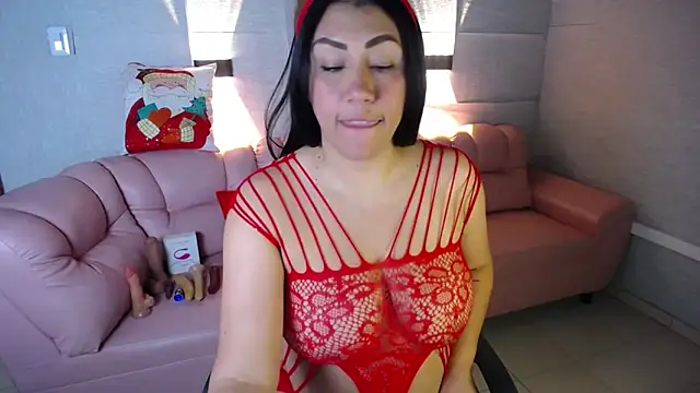 Snapshot of Lunna_boobs chatting on 12/11/24, 04:18 Lunna boobs online show from 12/11/24, 04:18