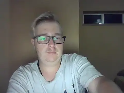 bisexualboy05 online show from 01/13/25, 08:58