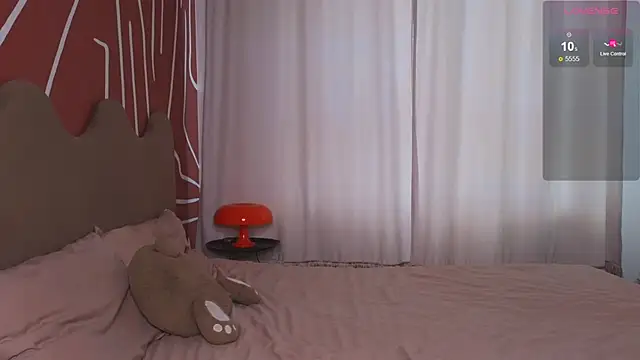 EvaCroan online show from 11/07/25, 07:41