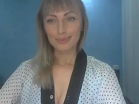 EffectMaya online show from 10/24/25, 04:58