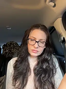 BeautifulMesss online show from 10/26/25, 03:07