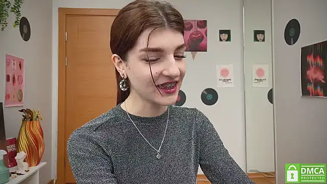 Snapshot of Bunny_ShyGirl chatting on 03/20/25, 07:47 Bunny ShyGirl online show from 03/20/25, 07:47