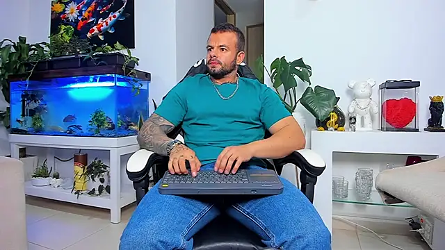 Johnnygrayson1 online show from 11/09/25, 12:42