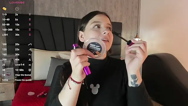 Sabrina Lennox online show from 01/30/25, 07:48