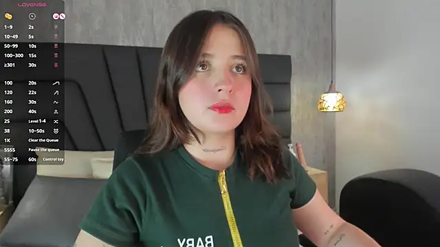 Sabrina Lennox online show from 03/10/25, 07:29