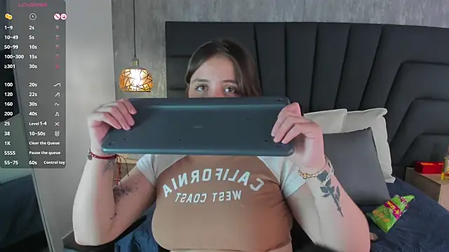 Sabrina Lennox online show from 03/21/25, 02:28