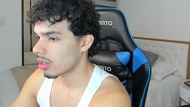 mateoleonee online show from 01/21/25, 01:18