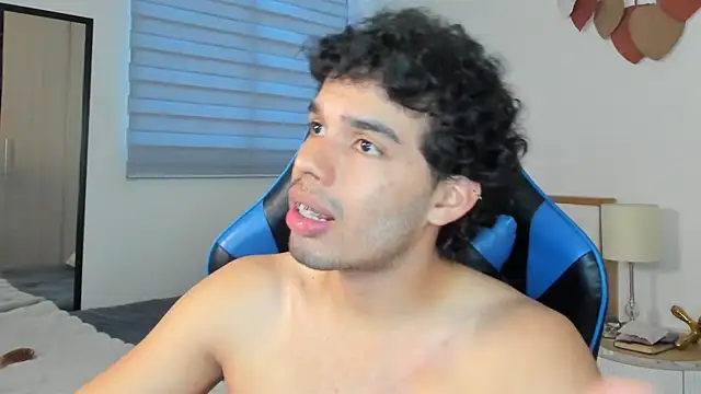 mateoleonee online show from 02/01/25, 10:13