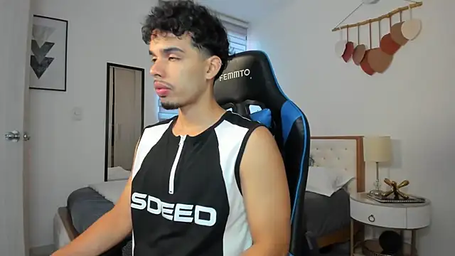 mateoleonee online show from 03/01/25, 07:15