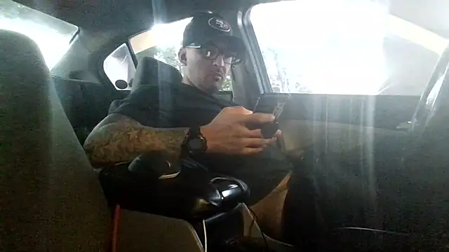 Snapshot of Antoniothedon chatting on 12/15/24, 12:07 Antoniothedon online show from 12/15/24, 12:07