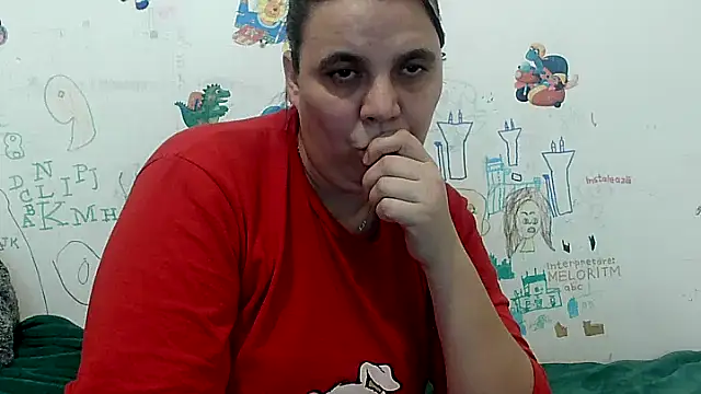 Snapshot of VixenBya chatting on 01/18/25, 01:29 VixenBya online show from 01/18/25, 01:29
