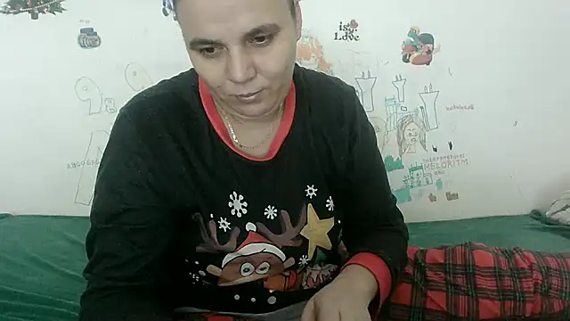 Snapshot of VixenBya chatting on 01/24/25, 11:59 VixenBya online show from 01/24/25, 11:59
