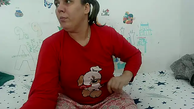 Snapshot of VixenBya chatting on 02/21/25, 10:07 VixenBya online show from 02/21/25, 10:07