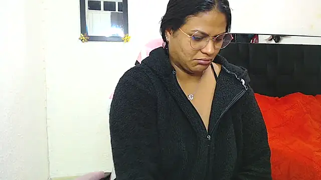 Snapshot of SweetAlmaa chatting on 02/17/25, 09:46 SweetAlmaa online show from 02/17/25, 09:46