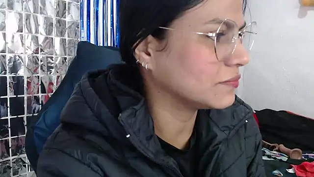 Snapshot of SweetAlmaa chatting on 09/25/25, 09:35 SweetAlmaa online show from 09/25/25, 09:35