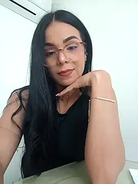 fabiana rodriguez online show from 02/25/25, 01:09