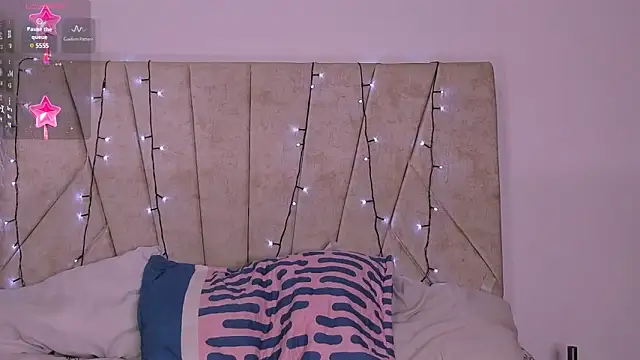 Snapshot of Kaela18 chatting on 12/30/24, 01:25 Kaela18 online show from 12/30/24, 01:25