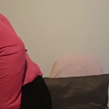 Snapshot of Viola8p chatting on 10/29/25, 03:14 Viola8p online show from 10/29/25, 03:14