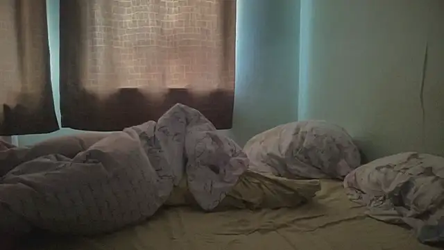 Snapshot of Diamond_Tyler chatting on 09/16/25, 04:46 Diamond Tyler online show from 09/16/25, 04:46