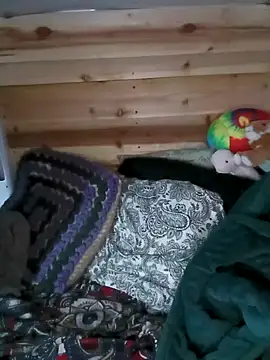 Eluradess online show from 10/27/25, 04:22