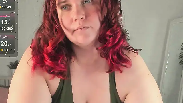 Snapshot of daisy_low chatting on 11/30/25, 02:21 daisy low online show from 11/30/25, 02:21