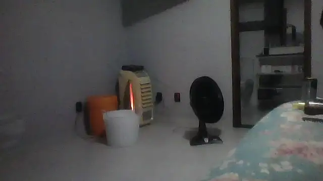 Sarahmonesexy online show from 10/28/25, 05:00