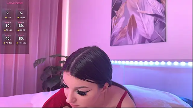 Veronica leal online show from 10/21/25, 08:37