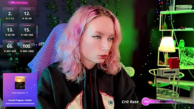  HelenCarter online show from 10/06/25, 09:01