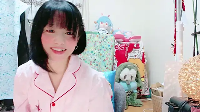 Snapshot of renapiyon8182 chatting on 01/15/25, 07:55 renapiyon8182 online show from 01/15/25, 07:55