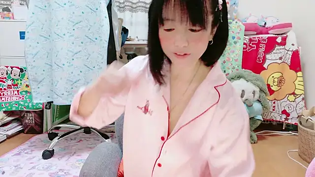 Snapshot of renapiyon8182 chatting on 02/08/25, 07:38 renapiyon8182 online show from 02/08/25, 07:38