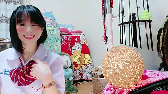 Snapshot of renapiyon8182 chatting on 02/13/25, 07:10 renapiyon8182 online show from 02/13/25, 07:10