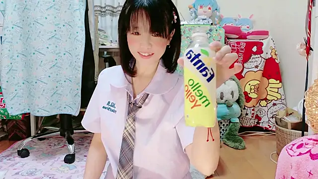 Snapshot of renapiyon8182 chatting on 02/17/25, 07:10 renapiyon8182 online show from 02/17/25, 07:10