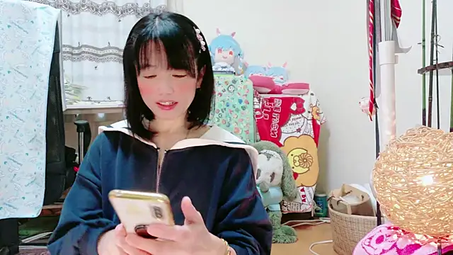 Snapshot of renapiyon8182 chatting on 02/21/25, 07:21 renapiyon8182 online show from 02/21/25, 07:21